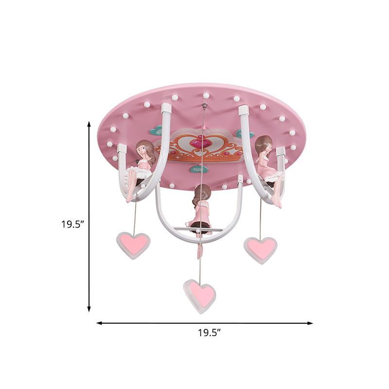 Cartoon Girl e Swing Flush Lamp Resine Kids Room LED Lighting Fixture con Loving Heart Detail in Pink