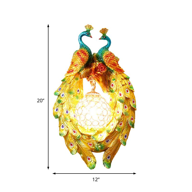 Application murale de paon jaune 1 lampe murale de résine de style country clair avec une nuance de cristal dôme pour la chambre