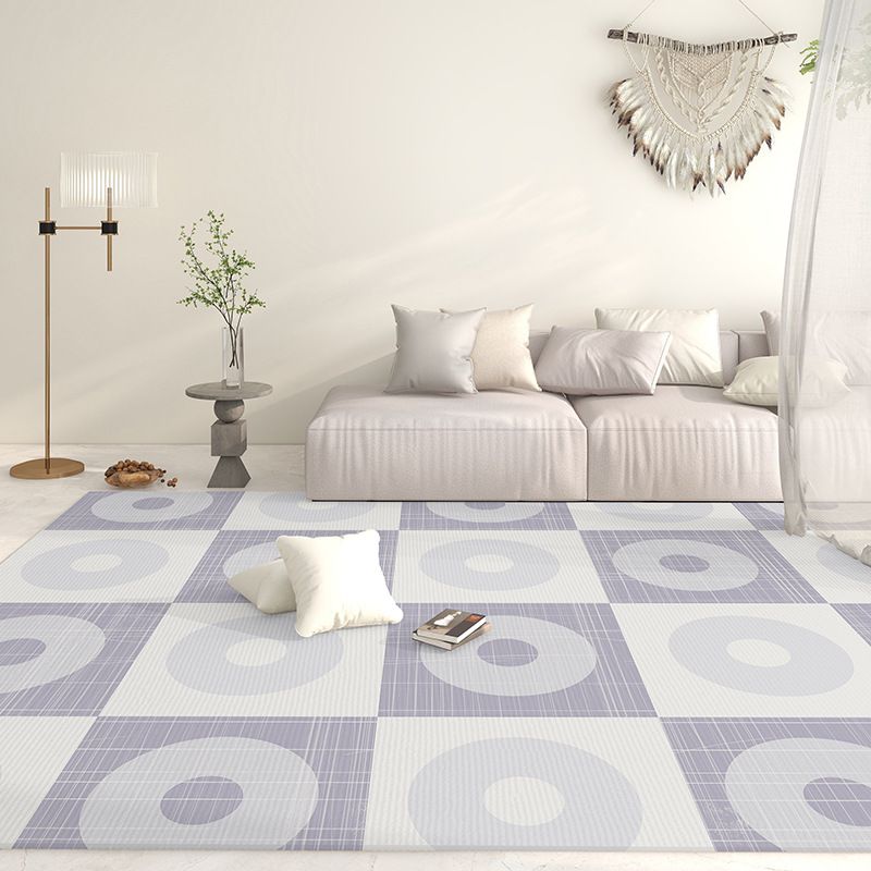 Light Gray Graphic Rug Polyester Casual Rug Stain Resistant Rug for Living Room