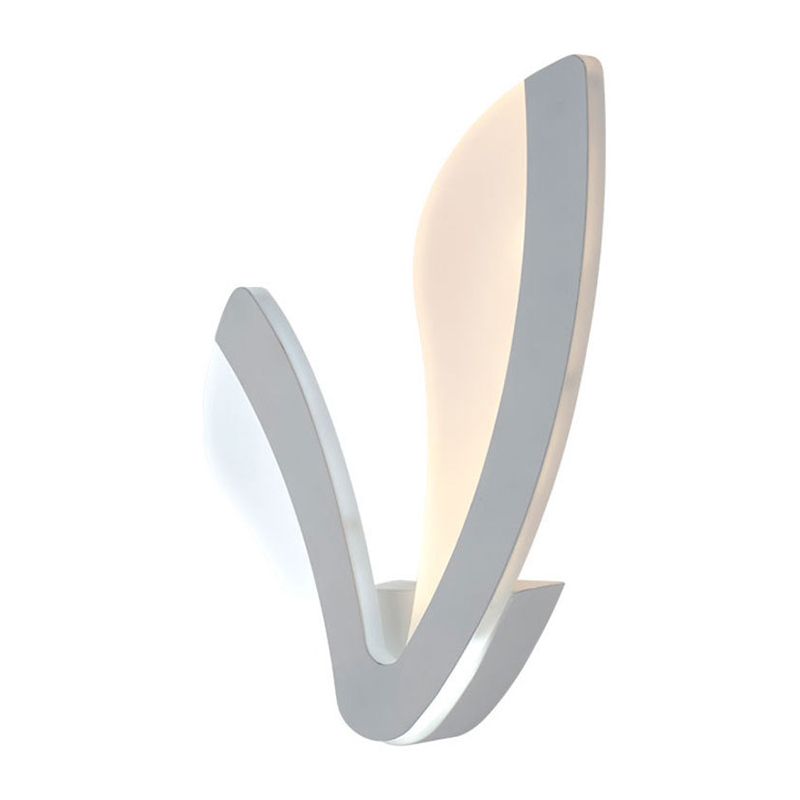 Pronzo della parete a LED bianco acrilico in moderna lampada da parete in ferro laccata in stile conciso per spazi interni