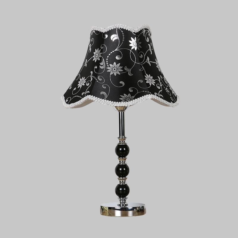 1 Lampada leggera da tavolo in cristallo campagna per camera da letto smerlata nera Luce notturna con motivo a fiori