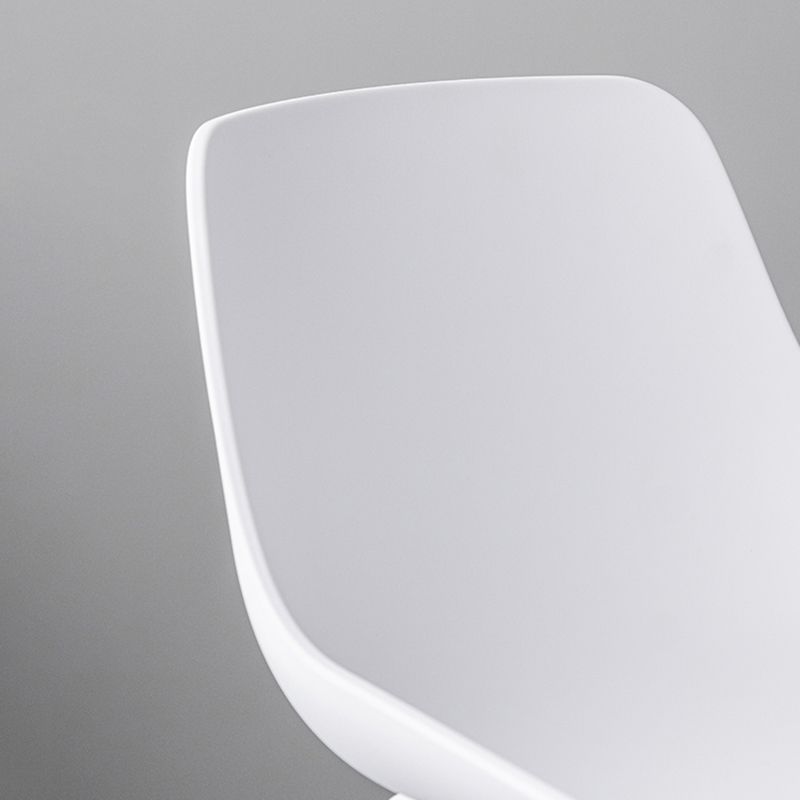 Contemporary Style Bar-stool Plastic Counter Bar Stool for Kitchen Bar with Metal Legs