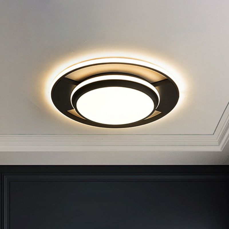 16.5"/20.5" W Round Bedroom Flush Mount Metal LED Modern Close to Ceiling Mounted Fixture in Black