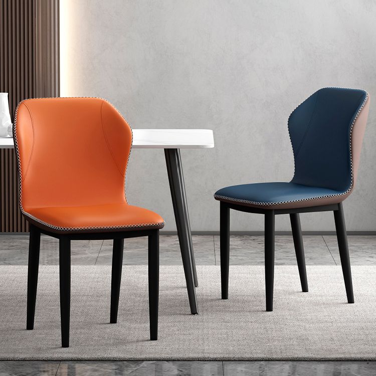 Silla lateral casera escandinava tapizada con respaldo mate Silla de comedor