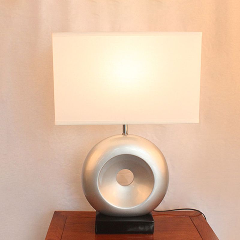 Resin zilver/zwarte tafel lichtcirkel 1 bol overgangs nachtkastje licht met rechthoek/trommelstoffabricages