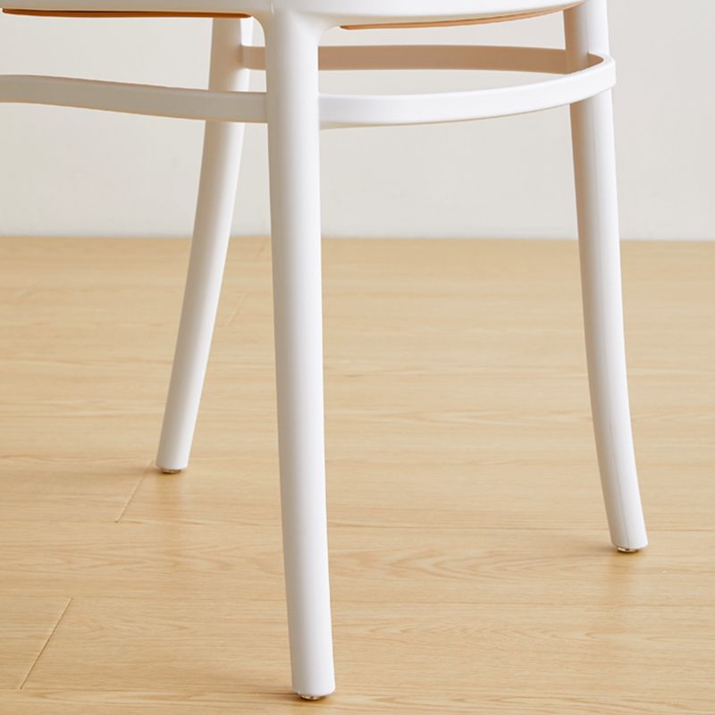 Nordic Plastic Simple Barhocker Indoor Hoher Hocker mit Sitz aus Rattanimitat
