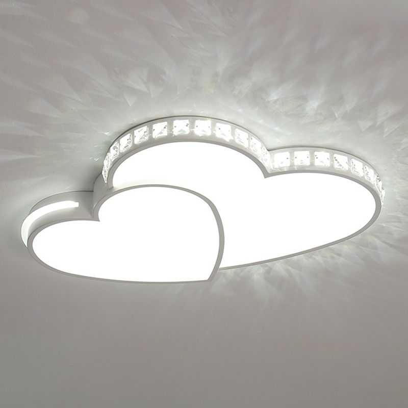 Plafoniera da incasso a forma di cuore in cristallo. Moderna illuminazione da incasso a 2 luci in bianco