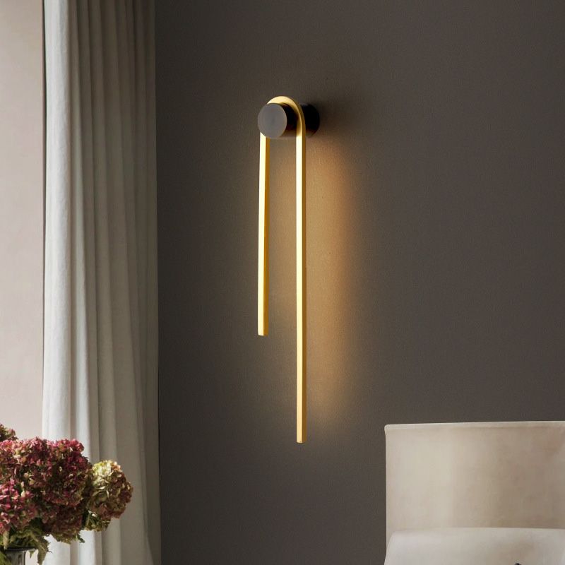 Post-Modern Wall Sconce Thin-Line Brass Sconce Lighting in Gold for Bedroom