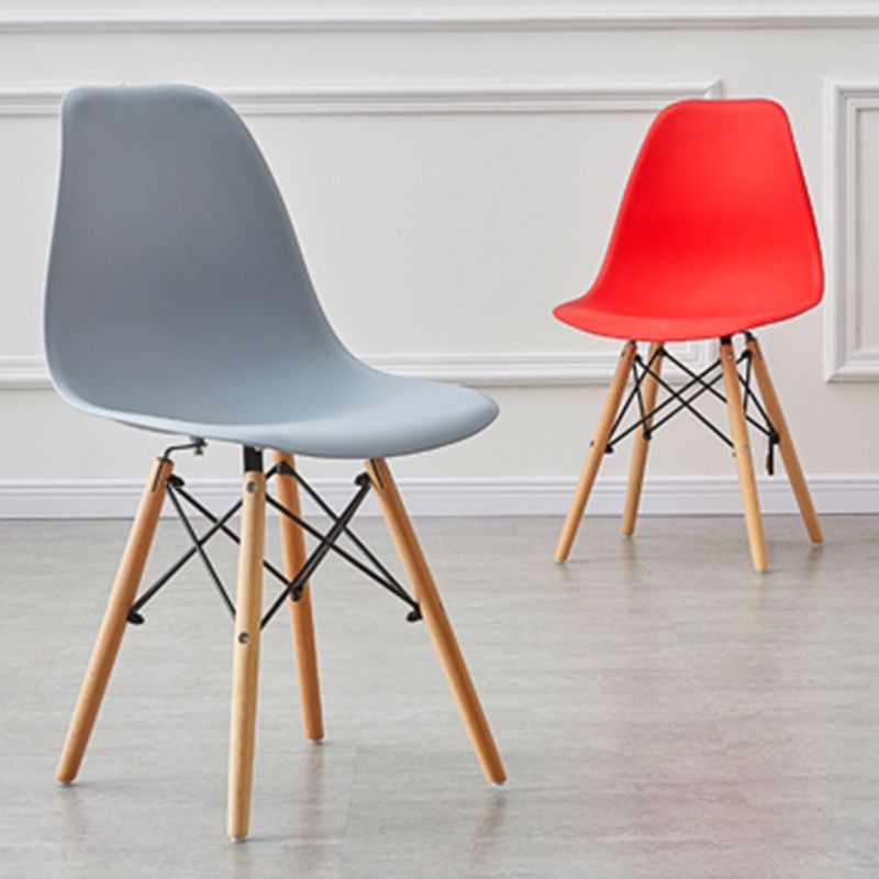 Sedia in legno scandinavo interno-outdoor.