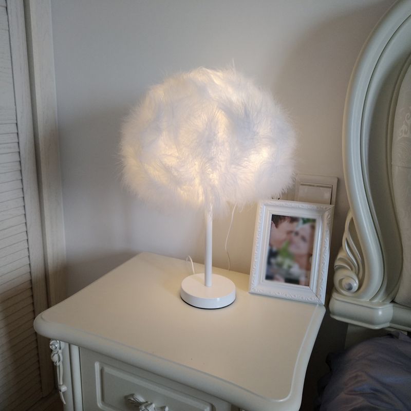 White Candy Floss Night Lamp Novelty Minimalist 1 Head Feather Table Stand Light
