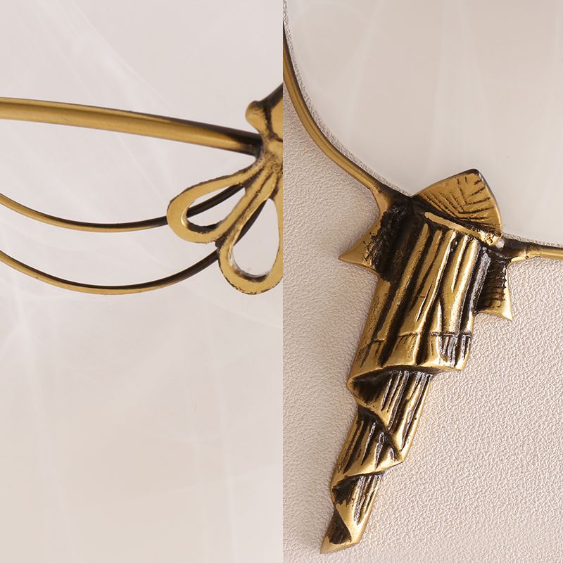 Luz de pared de vidrio de leche ancha de bocanada