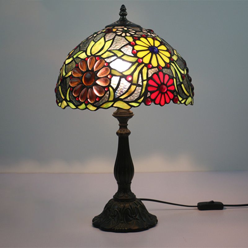 1-Bulb Bowl Table Lamp Mediterranean Green Finish Hand Cut Glass Night Lighting with Flower Pattern