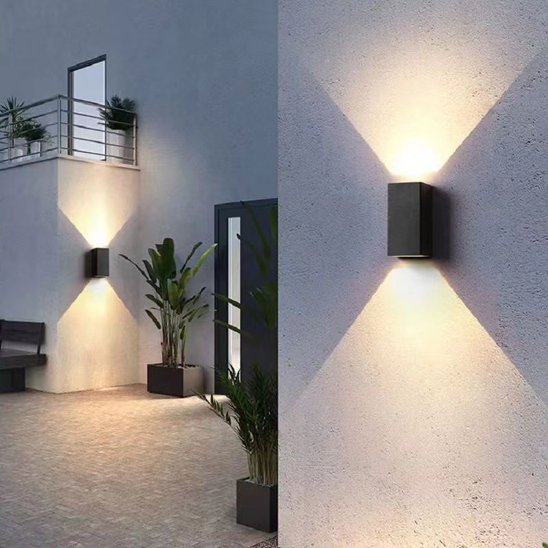 Single Contemporary Black Wall Mounted Sconce Metallic LED Wall Light