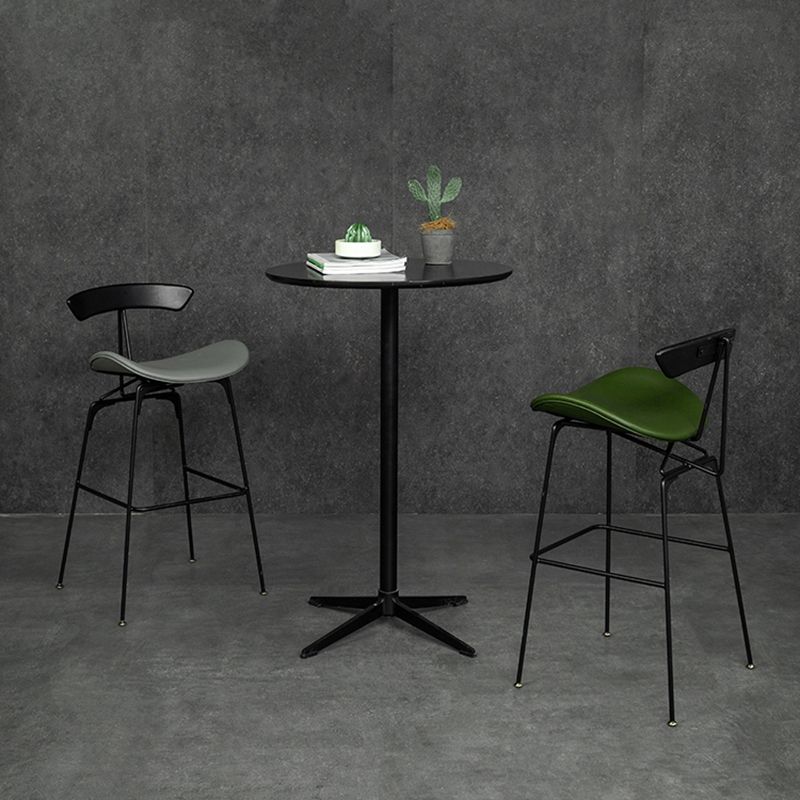 Tabouret de bar en fer noir, tabouret de comptoir à dossier bas de style industriel avec siège en selle