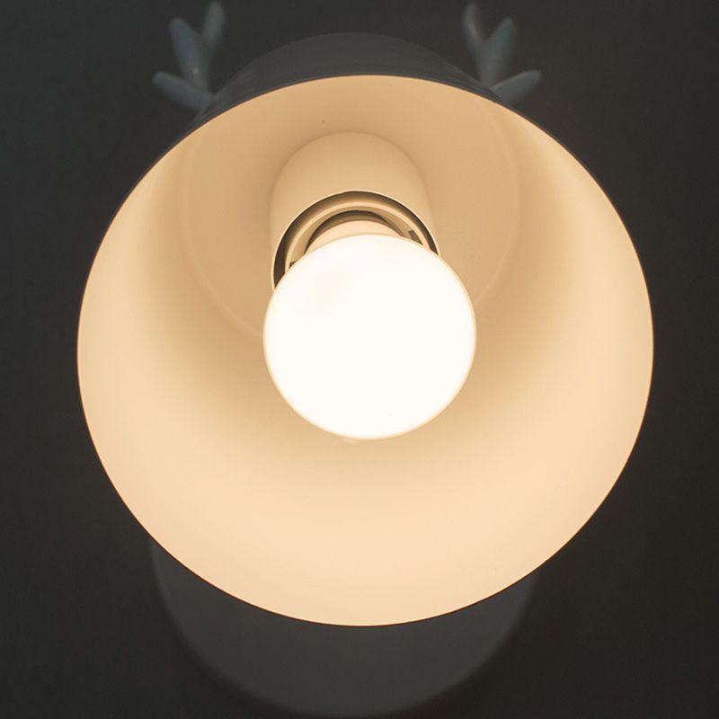 Lámpara de pared de cono simplicidad moderna de metal apliques para sala de estar