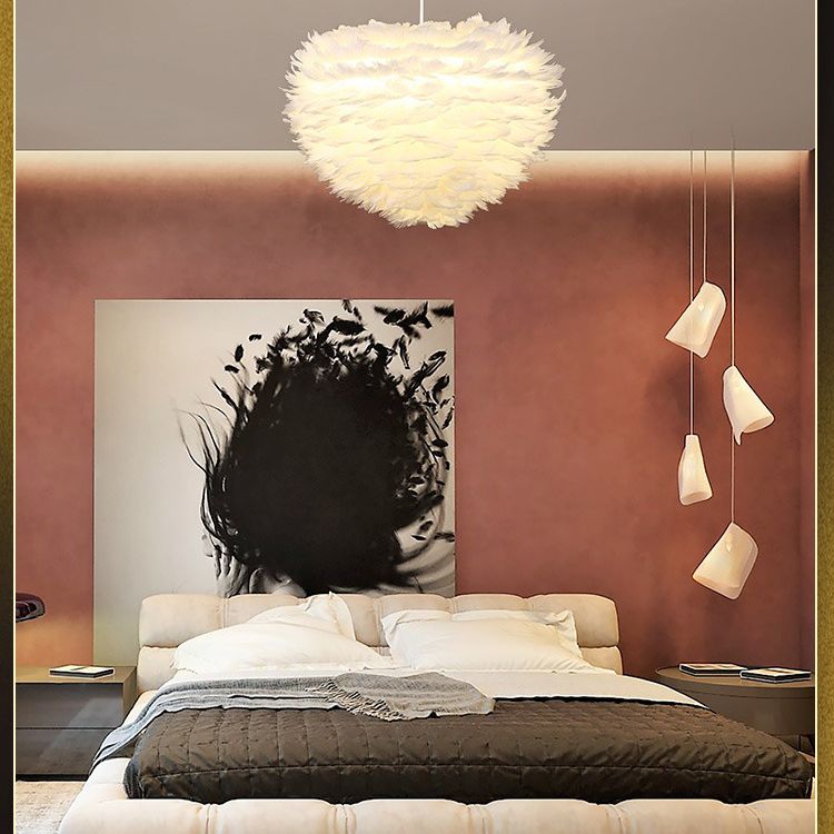 Romantic Heart Shaped Hanging Light, Feather Shade Single-Bulb Pendant Lighting in White for Bedroom