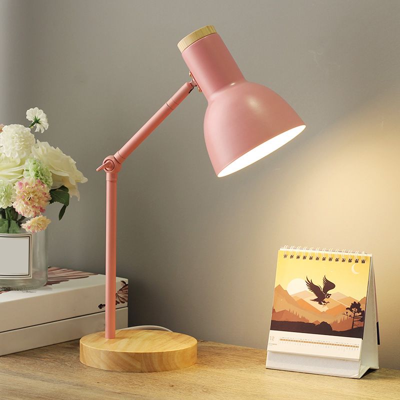Lampada da tavolo da tavolo a forma di campana in stile contemporaneo