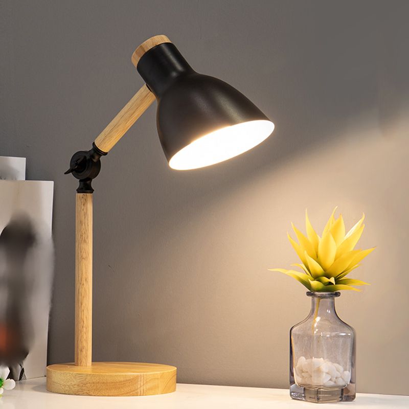 Lampada da tavolo notturna conica moderna in stile metallo a 1 luce