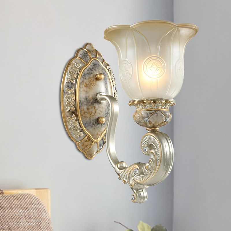 Vintage Scalloped Wall Light Fixture 1/2-Light White Glass Wall Mount Lamp in Gold for Bedroom