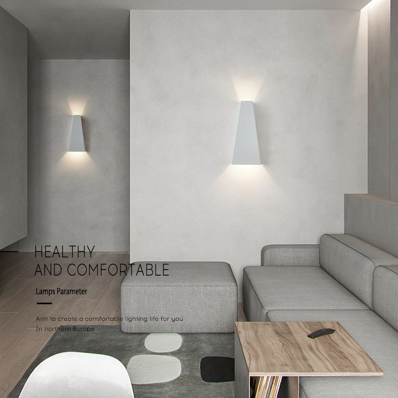 Modern Minimalist Style Geometric Up and Down LED Wall Sconce Metal Wall Light for Stairway