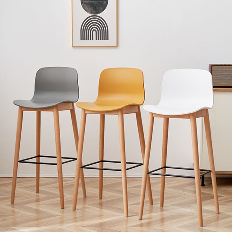 Nordic Backrest Armless Counter Stool Wooden Cafe Bar Stool with Plastic Cushion