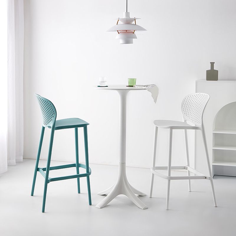 Industrial Stackable Armless Bar Stool Plastic Low Back Bar Stool