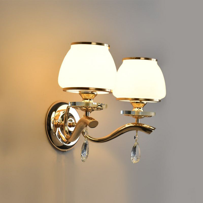 SCONCE LICHTING VINTAGE LIDE ROOM wandmontage Licht met taps toelopende witte glazen schaduw in goud