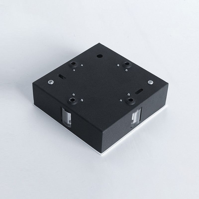 Geometrische Form Metallwandbeleuchtung moderner Stil 4 Leuchten Wandmontage Beleuchtung in Silber