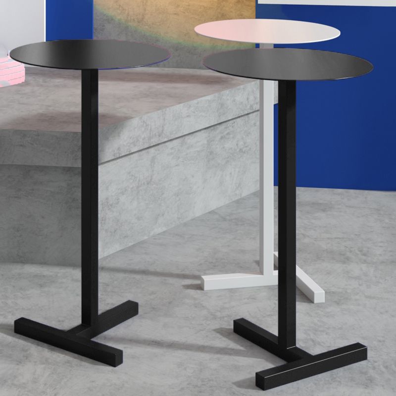 Mid-Century Modern Mental Coffee Table Round Top Shape Pedestal Cocktail Table