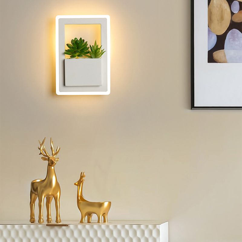 Geometry Metal Wall Light Modern Style 1 Light Wall Lamp in White(Plant Not Included)