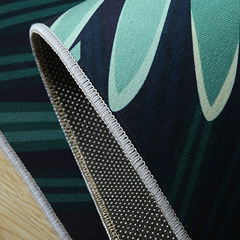 Green Tone Tropical Indoor Rug Polyester Leaves Print Rug Non-Slip Backing Indoor Rug for Living Room