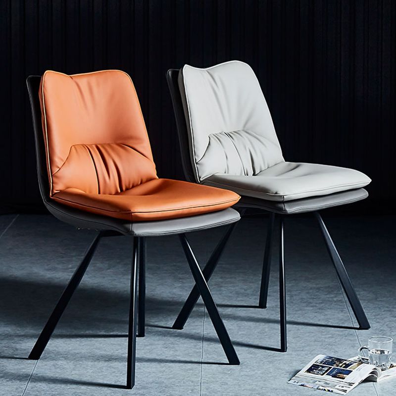 Chaise latérale de restaurant contemporaine en cuir PU, finition mate Parsons, chaise de salle à manger