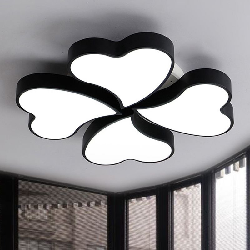 Plafonnier en forme de cœur en acrylique, plafonnier LED Art déco en blanc pour chambre à coucher