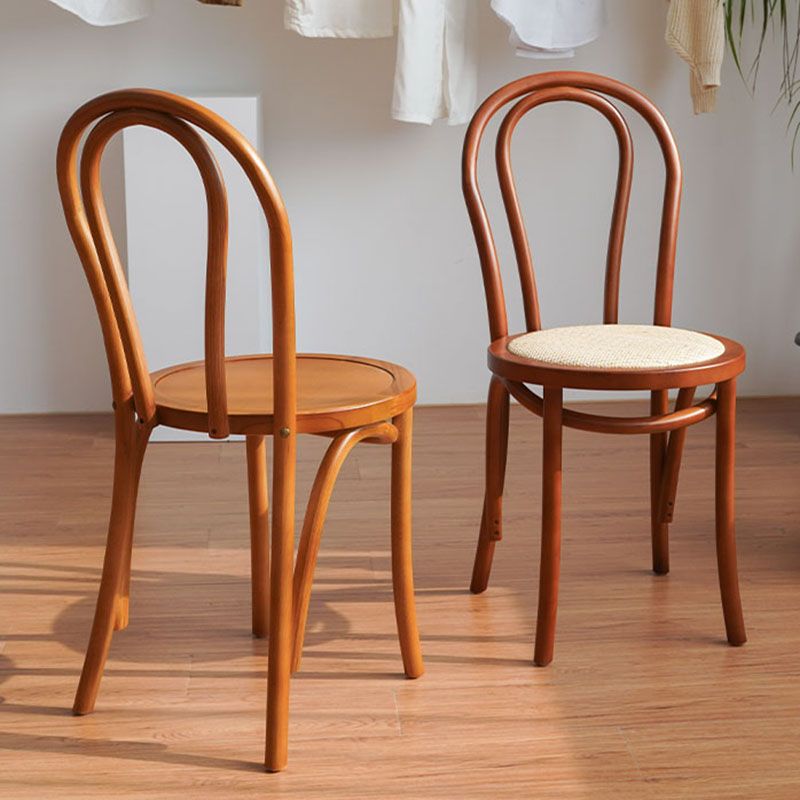 Zeitgenössisches Design Windsor Back Side Chairs Armless Holzbeinseitenstühle