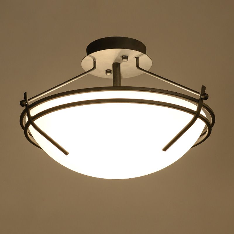 Plafonnier simple moderne semi-encastré pour salon