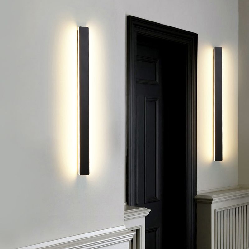 Metal Straight Wall Light Modern Style LED Wall Sconce for Living Room