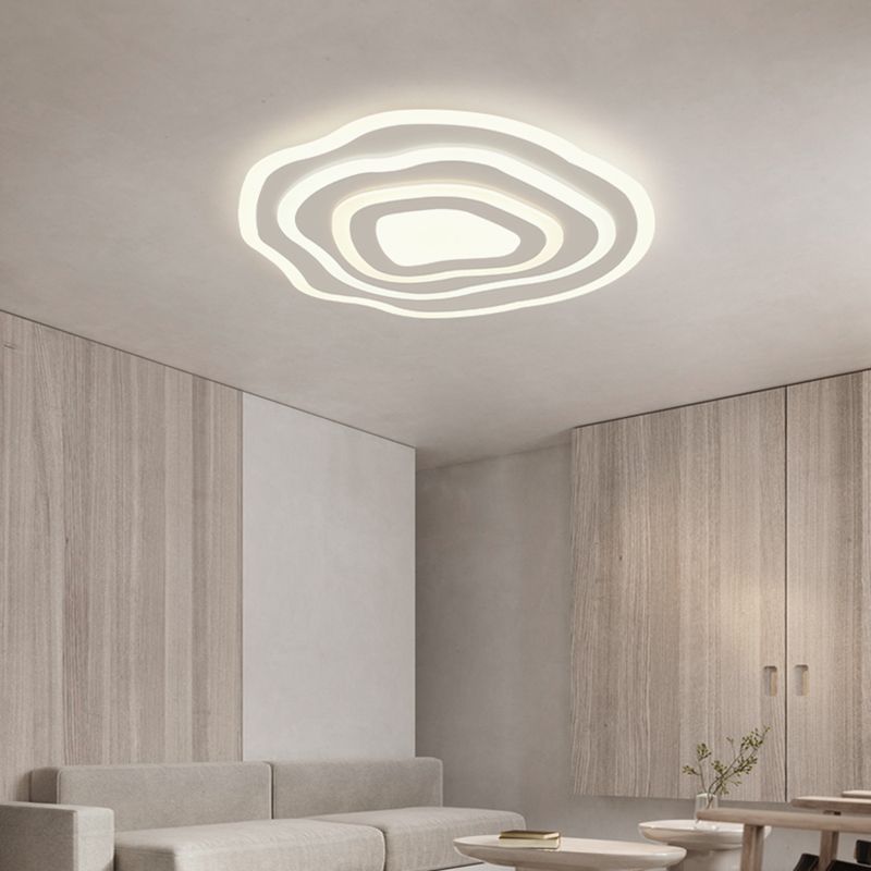 Contemporary Irregular Flush Light Metal 1 Light Flush Mount Ceiling Fixture in White