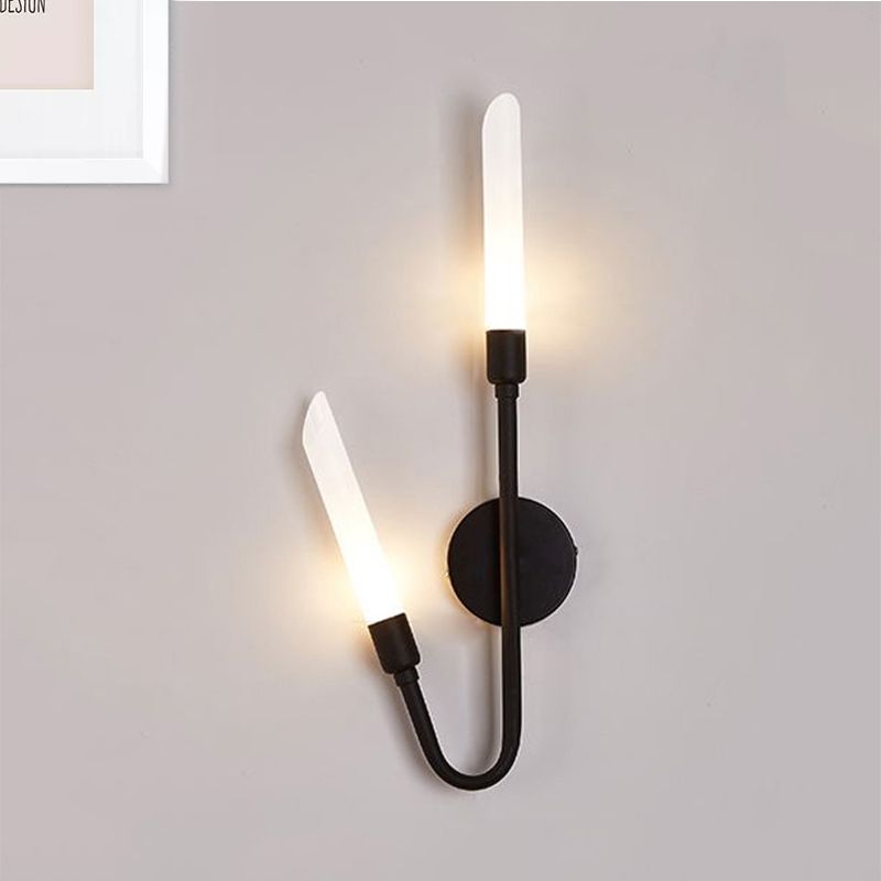 Schwarz/Gold -Finish -Röhrchen -Wandleuchte 2 Kopf nach moderner gefrosteter Glaswandlampe für Wohnzimmer