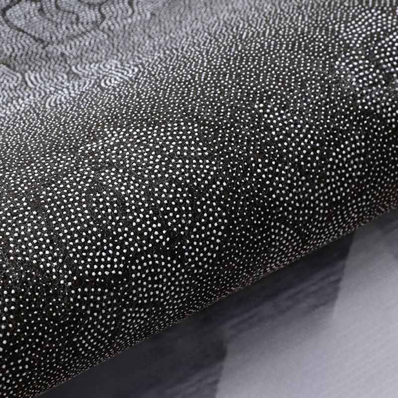 Simplicity Triangle Pattern Rug Polyester Indoor Carpet Stain Resistant Area Rug for Living Room