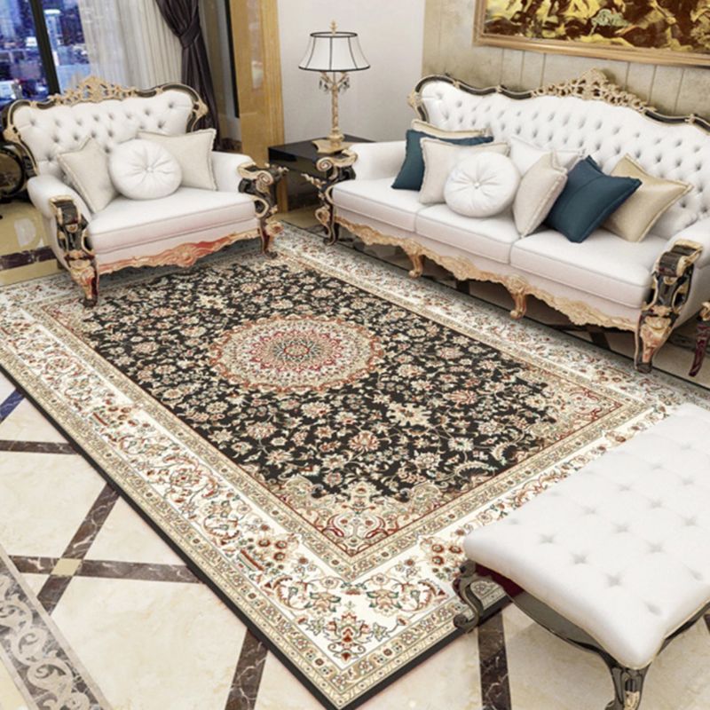 Nostalgia Tribal Totem Print Rug Polyester Carpet Stain Resistant Indoor Rug for Home Decoration
