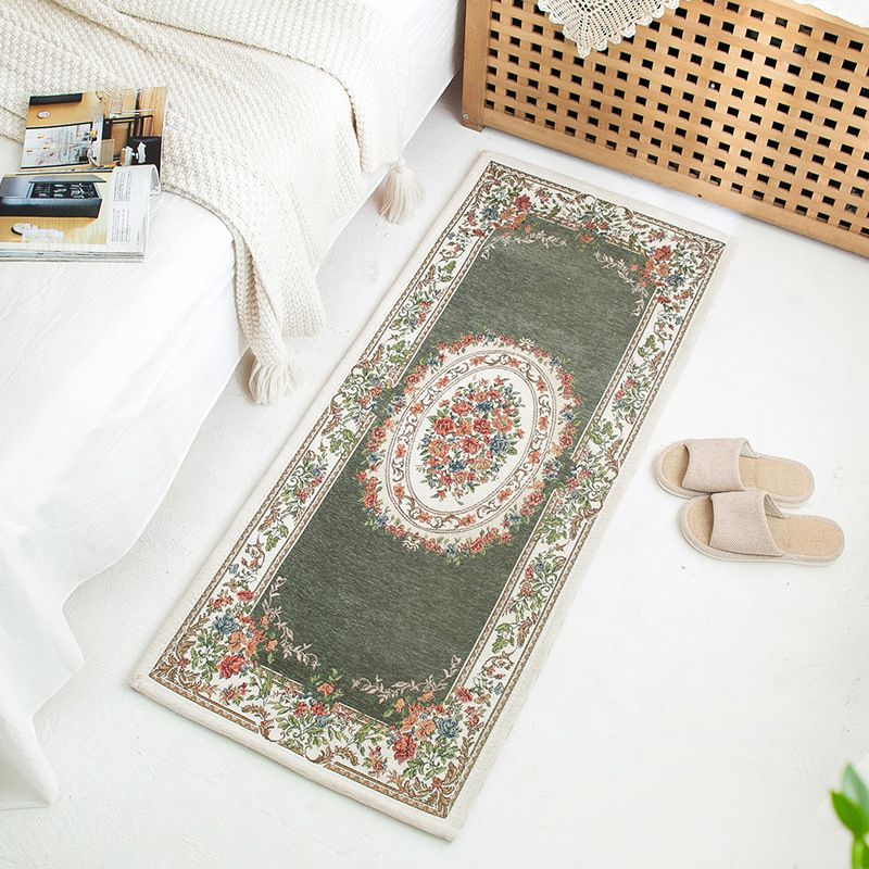 Apricot Medallion Pattern Rug European Polyester Area Rug Non-Slip Backing Carpet for Bedroom