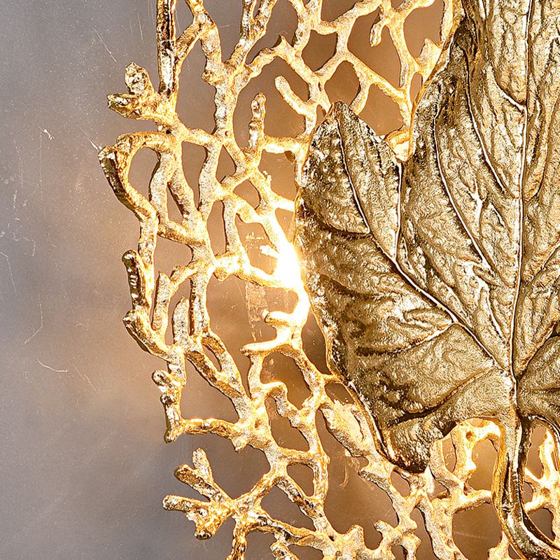 Metal Shade Wall Lamp Modern Style Unique Gold Shape Wall Mounted Lighting for Bedroom