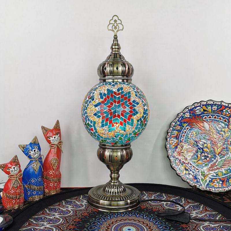 Handcrafted Art Glass Ball Desk Lamp Vintage 1 Head Living Room Nightstand Light in White/Beige/Yellow