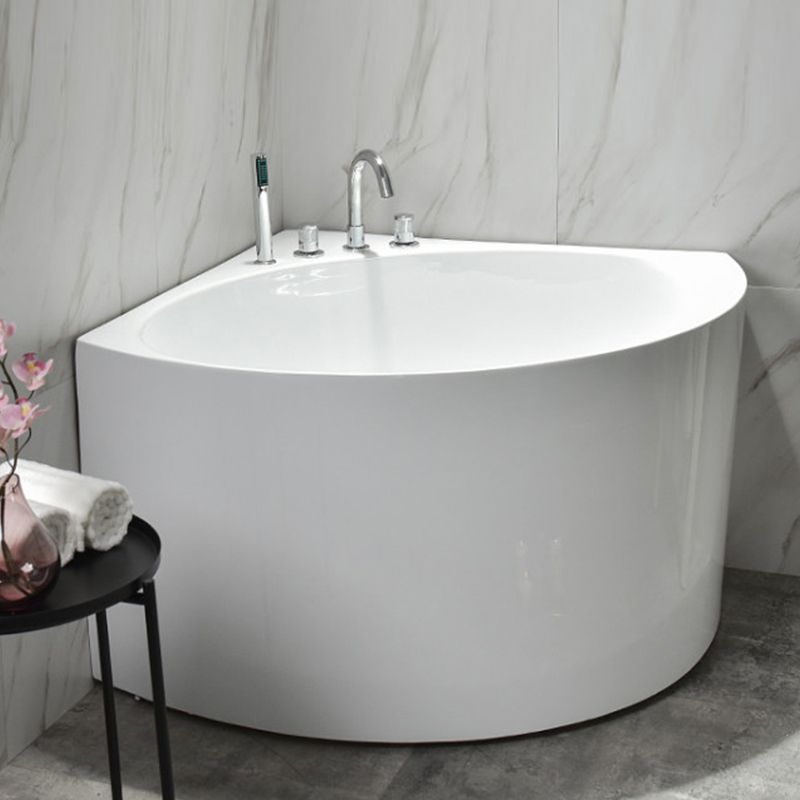 Modern Acrylic Corner Bath 24.8-inch Tall Soaking White Bathtub