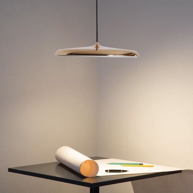 Lumière suspendue en métal Postmodern LED PENDANT POUR LE SALLE SOIX SOIR