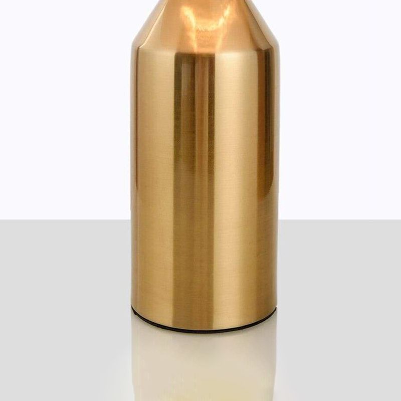 Mushroom Shaped Desk Lamp Modern Simple Metallic Table Lamp for Living Room Bedroom