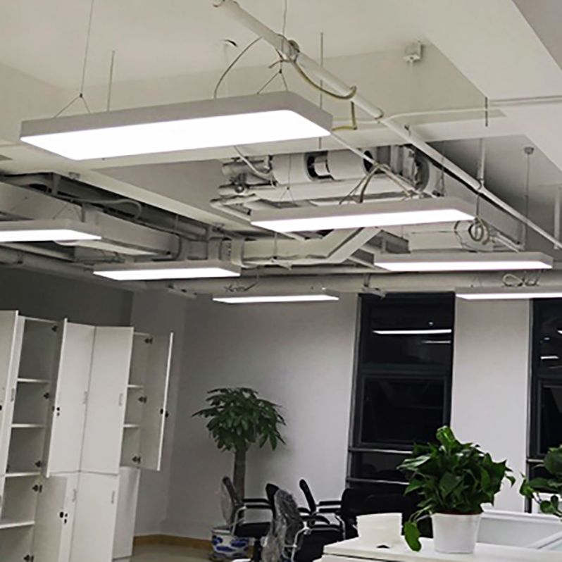 Lampes suspendues modernes avec des luminaires d'éclairage de pendentif à LED noir en acrylique pour le bureau