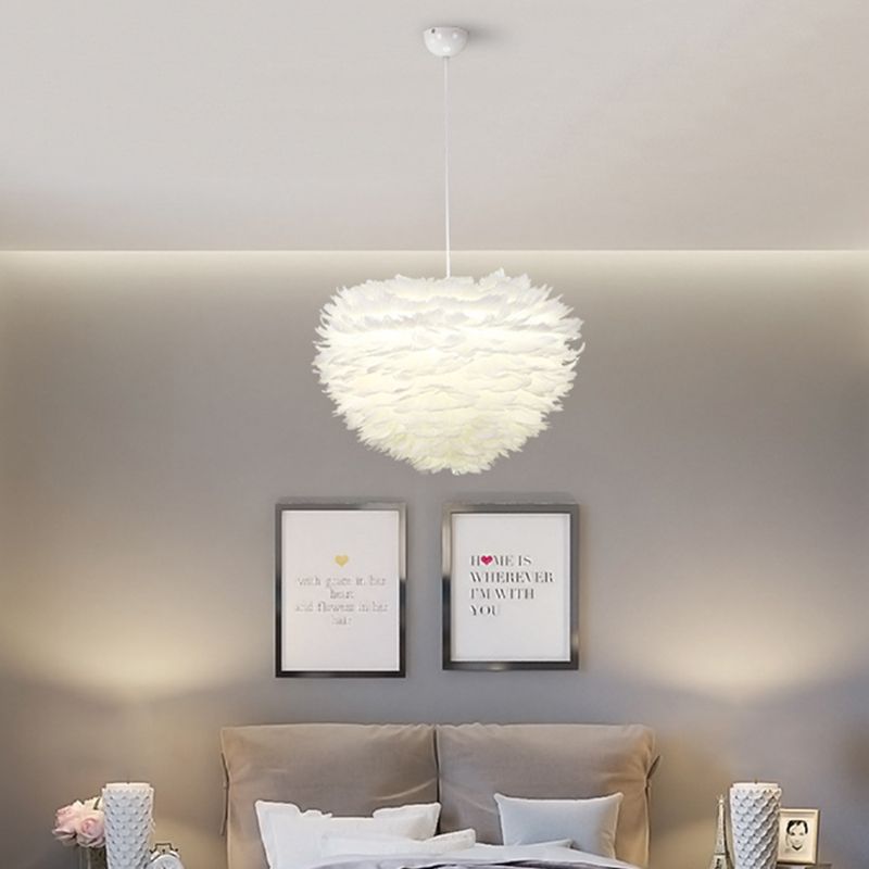 Feather modernista Feather Impiccamento Tessuto del soffitto a 4 luci del soffitto camera da letto in bianco/grigio/rosa