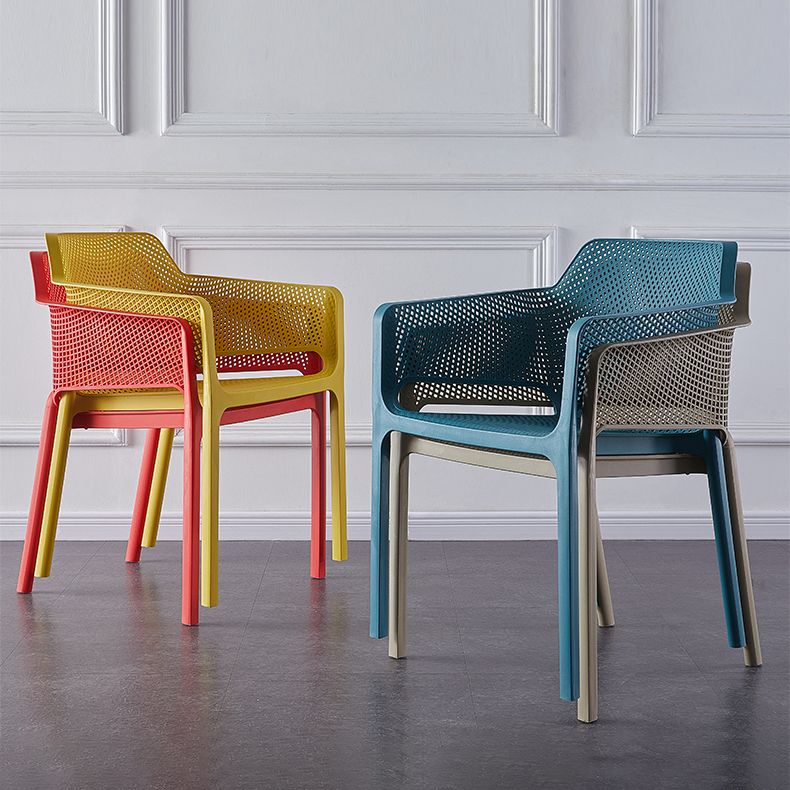 Scandinavische plastic keuken eetkamer leunstoel stoere rugstoel