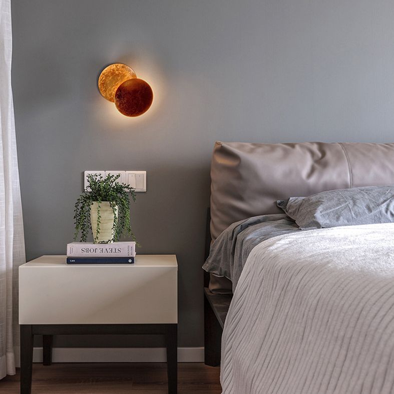 Metal LED Rotatable Wall Sconce in Modern Creative Style Gold Foil Circular Wall Lamp for Bedroom
